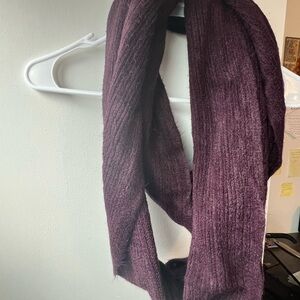 Scarf , burgundy